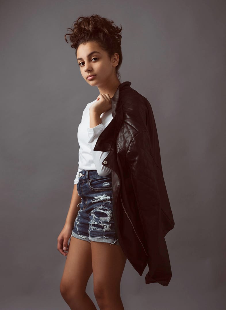 2021-11-Gigi-Fuentes-headshots-IC04